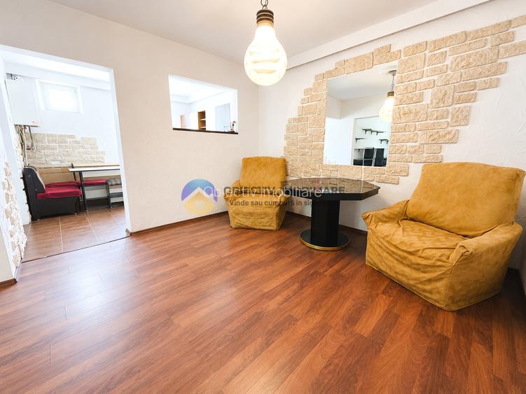 Apartament 4 camere cu 2 bǎi - Bulevardul TRAIAN , Piatra Neamt - 2