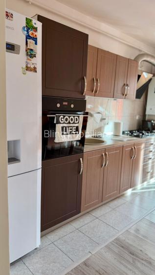 Apartament de inchiriat,56 mp , 2 dormitoare ,etaj 1 ,parcare ,2 balcoane - 6