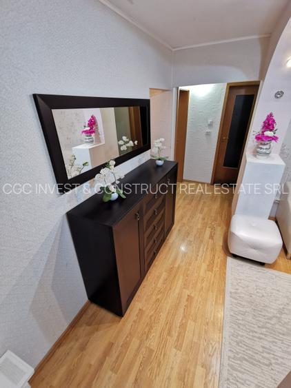 Spatiu de Birouri-Acces pietonal-Spitalul Judetean-5 Camere-Vitrina 12 M- 131 MP - 27