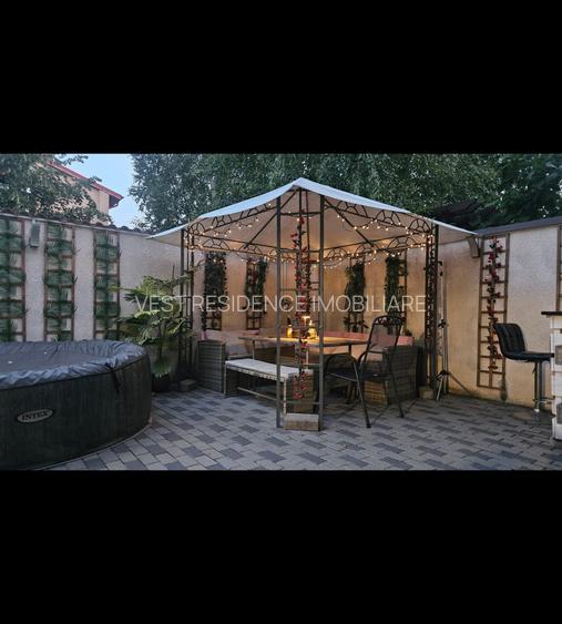 Casă tip insiruită cu 3 camere, colt. Comision 0 - 18