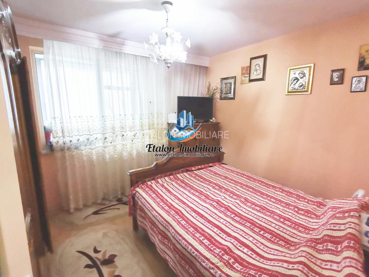 Apartament 3 camere, parter inalt, bloc 1984, zona Muzeu Piatra Neamt - 2
