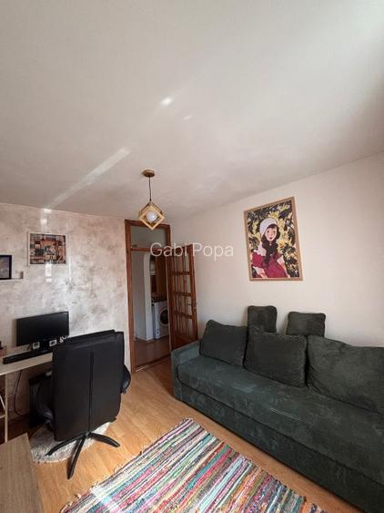 Inchiriez apartament cu 3 camere, decomandat - 11