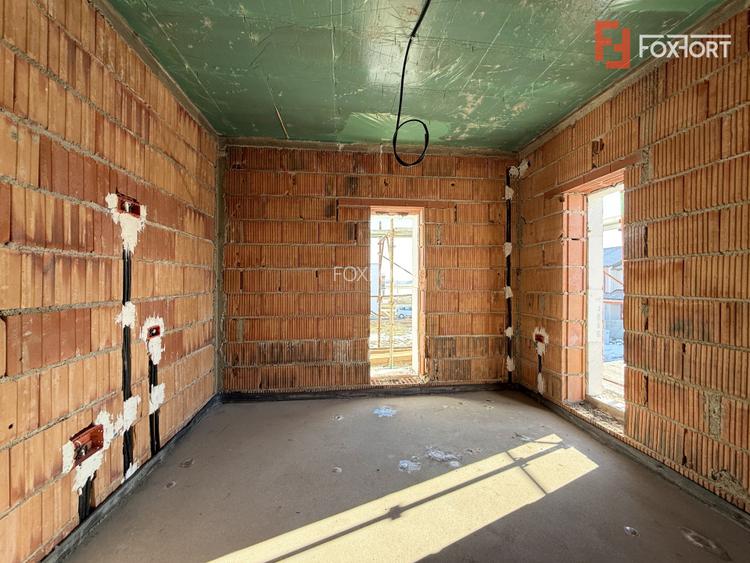 Duplex cu 3 camere si teren de 247 mp de vanzare in localitatea Sacalaz - 3