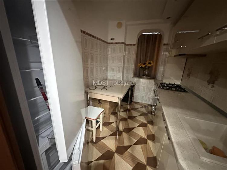 2 camere etaj 1 in bloc anvelopat - 9