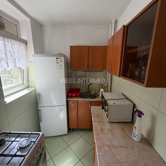 Militari-Politehnica, metrou Lujerului vav de Carrefour, 2 camere decomandate - 6