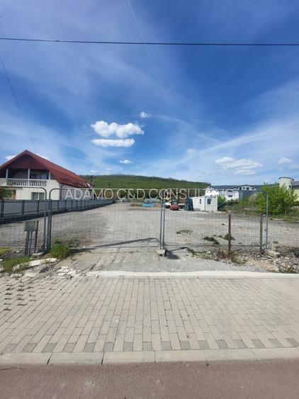 Teren cu destinatie constructii hale aproape de km 17 - 2