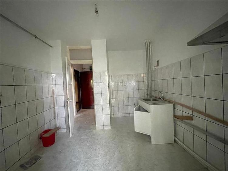 Apartament cu 2 camere de vanzare zona E3 -Tulcea - 5