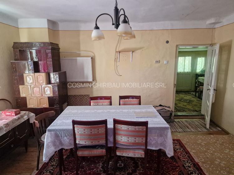 Casa in mediu rural cu teren - 13