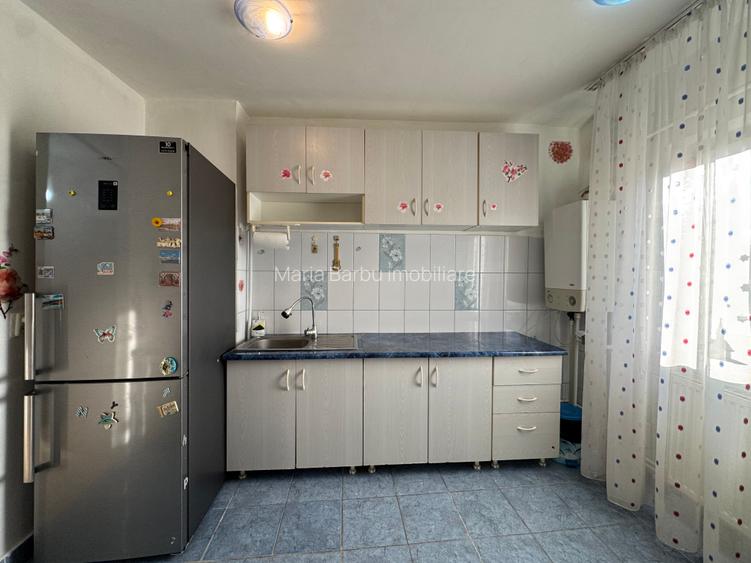 2 cam, 58 mp, etaj 3, zona Zahana - str. Toamnei - 19