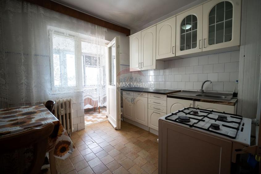 Apartament cu 4 camere de vânzare în zona Central - 5