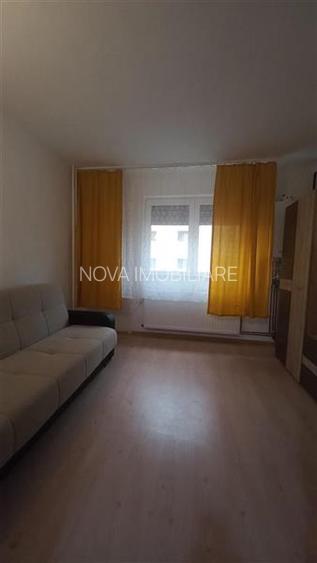 Tractorul - camera cu baie si bucatarie 1000 lei luna - 3