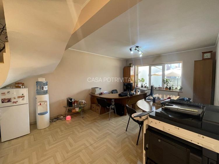 Tomis I, vila P+1 cu 4 camere, 2 balcoane, curte, loc de parcare - 8