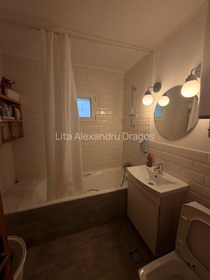 Apartament 3 camere - in bloc de 4 etaje, loc parcare inclus - 8