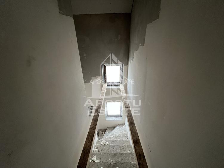 DE VANZARE casa alipita in Covaci cu curte mare - 17