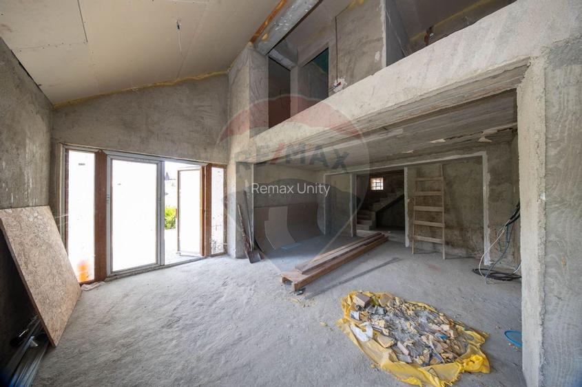 Casă / Vilă cu 8 camere / 7 bai de vânzare, Moieciu de Jos - 25