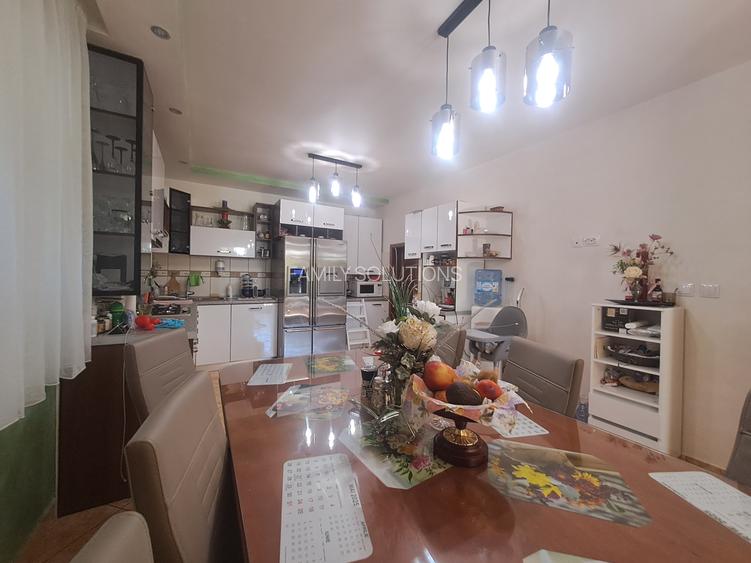 Casa individuala cu piscina. P+1+M. zona foarte buna - 42