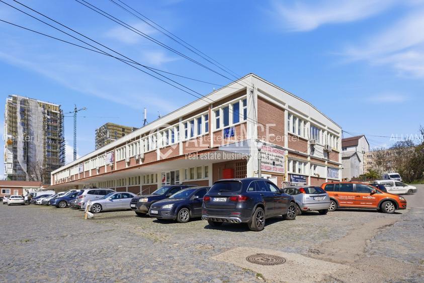 FALEZA NORD cladire multifunctionala 4600 mp cu acces din Bdul Mamaia! - 26