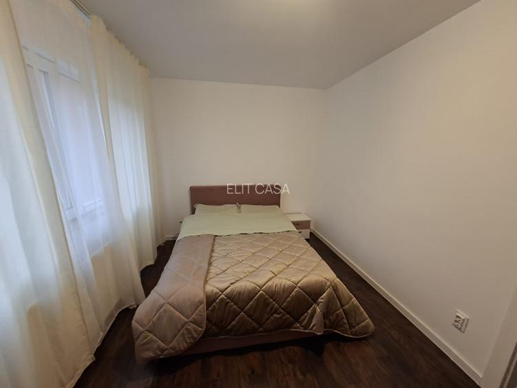 Apartament cu 2 camere, zona Podu Ros - 2