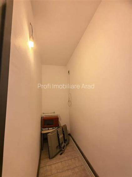 Apartament 2 camere Ultracentral - Salon - Birou - Cabinet - 14