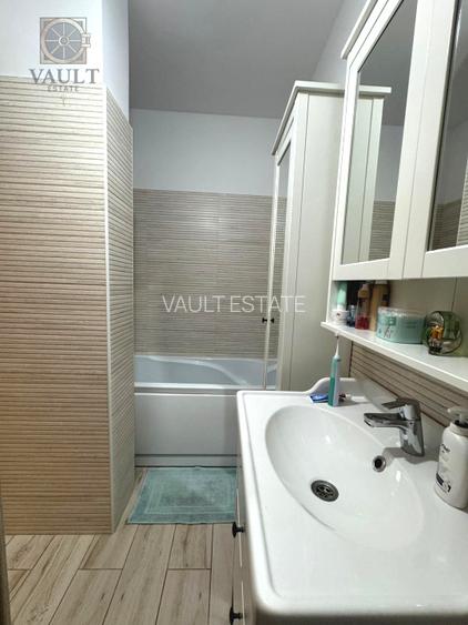 3 camere decomandat - 130 MP - LOC DE PARCARE + TERASA DE 58 MP - 12