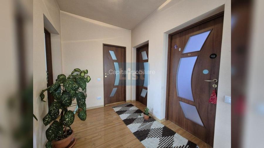 Casa la cheie cu garaj, D+P+E, 200 mpu, 1 400 mpt, central Dezmir - 15