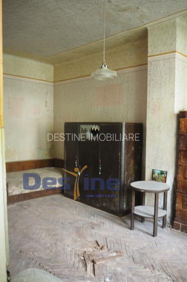 VAND CASA IN CENTRUL VECHI,DEJ,CURTE COMUNA,NECESITA RENOVARE - 8