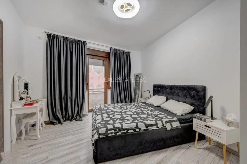 URGENT!, IMOBIL INDEPENDENT, 1260 MP, CURTE, LOCUIT/BIROURI,NEGOCIABIL - 2