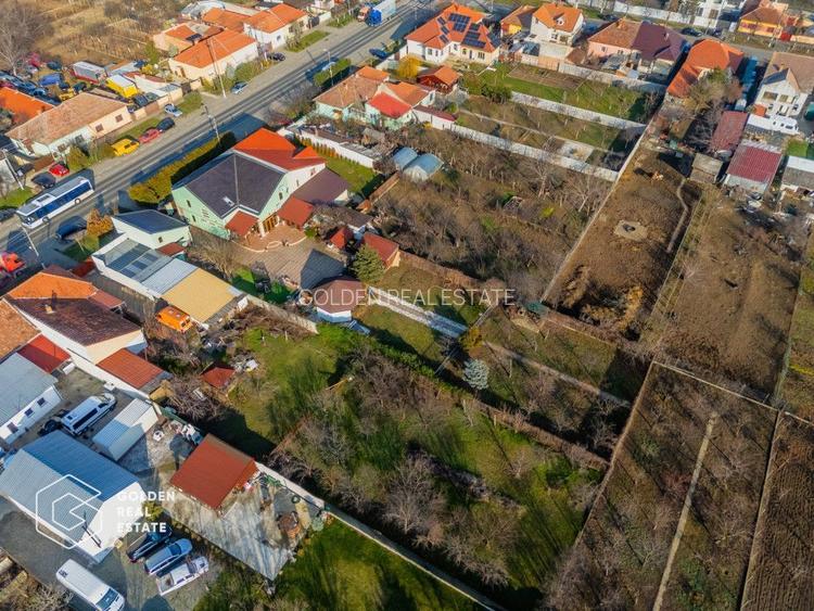 Vila spatioasa cu cinci dormitoare și teren generos de 1440 m in Aradul Nou - 9