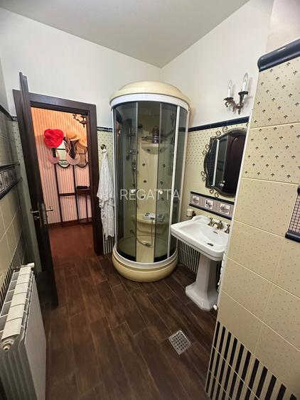 VILA CU IZ PROVENSAL  CU TEREN GENEROS SI PISCINA EXTERIOARA INCALZITA - 19