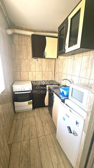 Garsonieră de vânzare – zona 9 Mai, Aleea Plopilor - 4