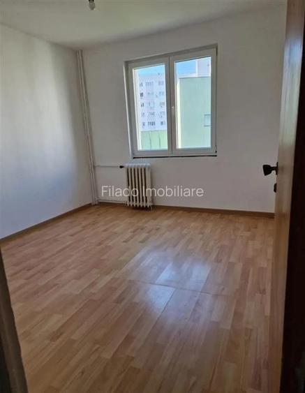 Apartament 3 camere Dristor, Kaufland Mihai Bravu - 2
