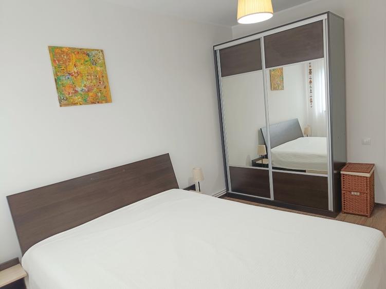 Închiriere apartament 2 camere semidecomandat, etaj 1, balcon spațios