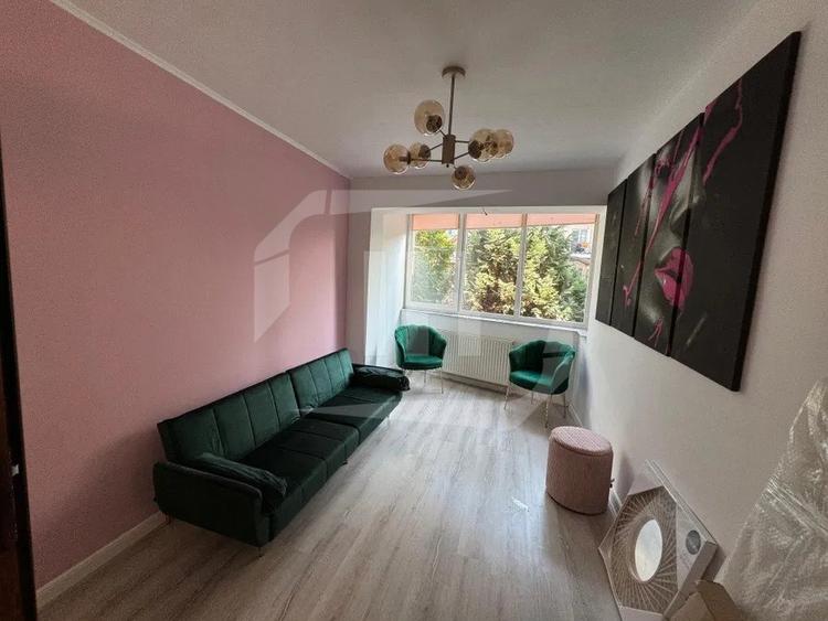 Apartament 3 camere, decomandat, BLOC TIP VILĂ, parcare, GHEORGHENI