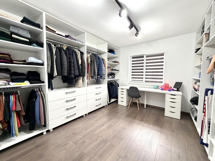 Duplex despartit prin garaj, 5 camere, 137 mp utili - Dumbravita - 14
