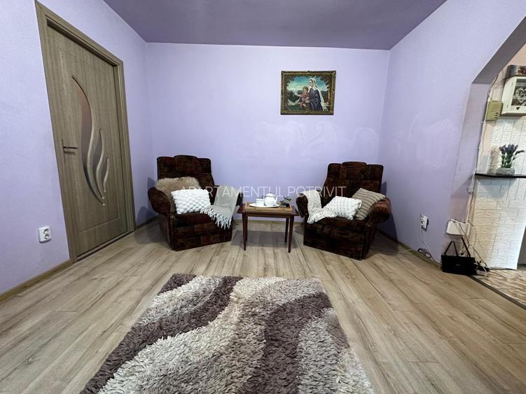 OPORTUNITATE !!! 3 CAMERE MANASTUR STR MEHEDINTI CU LOC DE PARCARE , 60 MP - 12