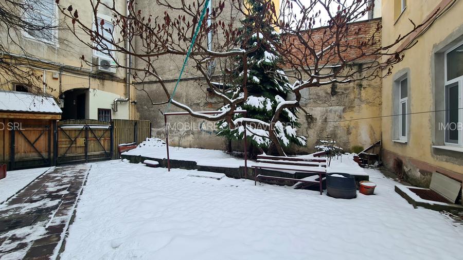 Spațiu elegant, la cheie, în centrul istoric al Brașovului – birou - agentie - 11