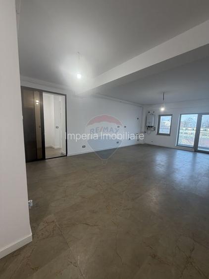 3 camere, Central, bloc nou, etaj 2, lift - 5