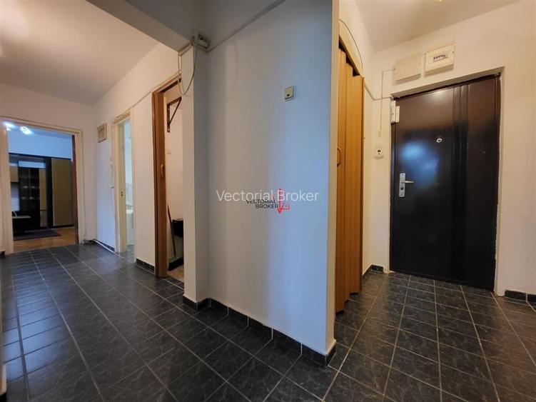 2 CAMERE DECOMANDAT / FIX IN BUZA PARCULUI I.O.R - 11
