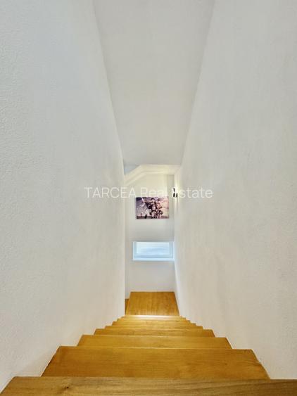 Casa de Lux - 1084 mp teren - 275 mp utili + Pod + Sauna + Studio Yoga - 17