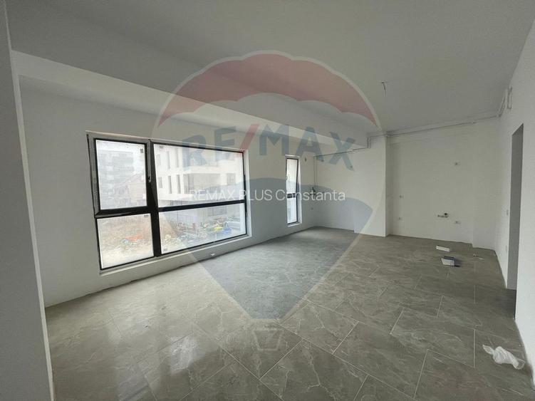 Apartament 2 camere de vanzare in Mamaia Nord - 2