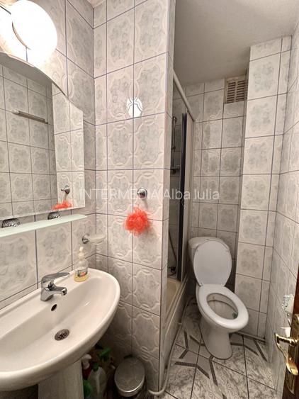 Vanzare Apartament 4 camere modificat in 3 CETATE M-uri vedere Parc 2 bai 2 balc - 10