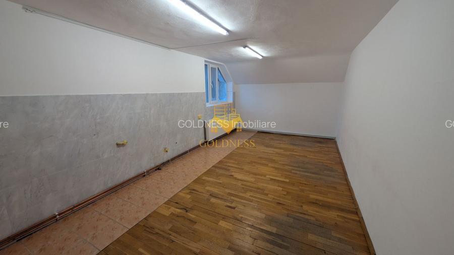Casa/Spatiu de birou,Andrei Muresanu, 9 Camere,10 Parcari,Curte 2000mp - 13