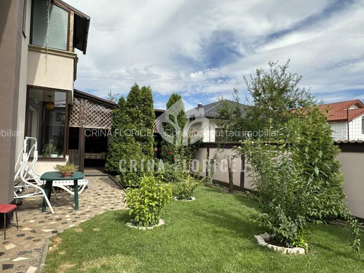 Vanzare vila cu trandafiri in suprafata de 220 mp , teren 536 mp din Domnesti - 8