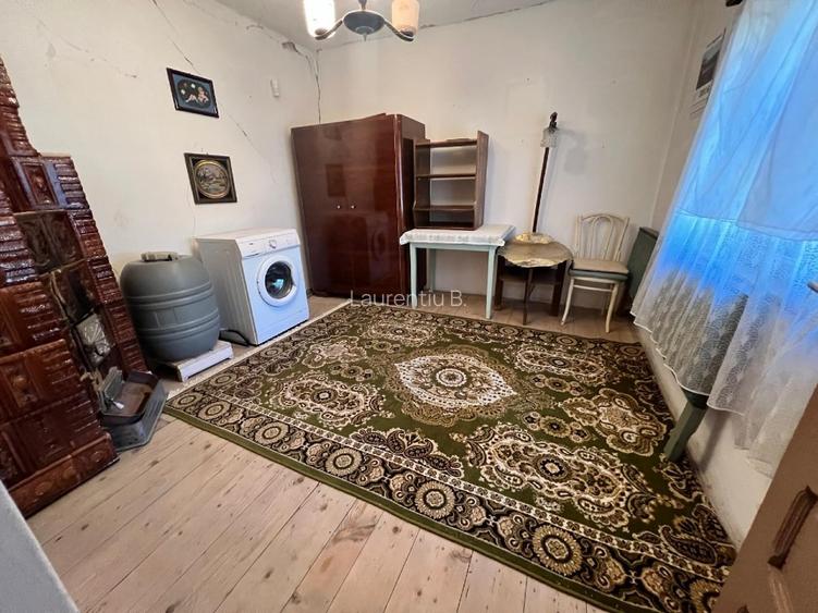 Ocazie! Proprietar vând casă cu 7 camere în Diculești, teren 2267 mp - 15