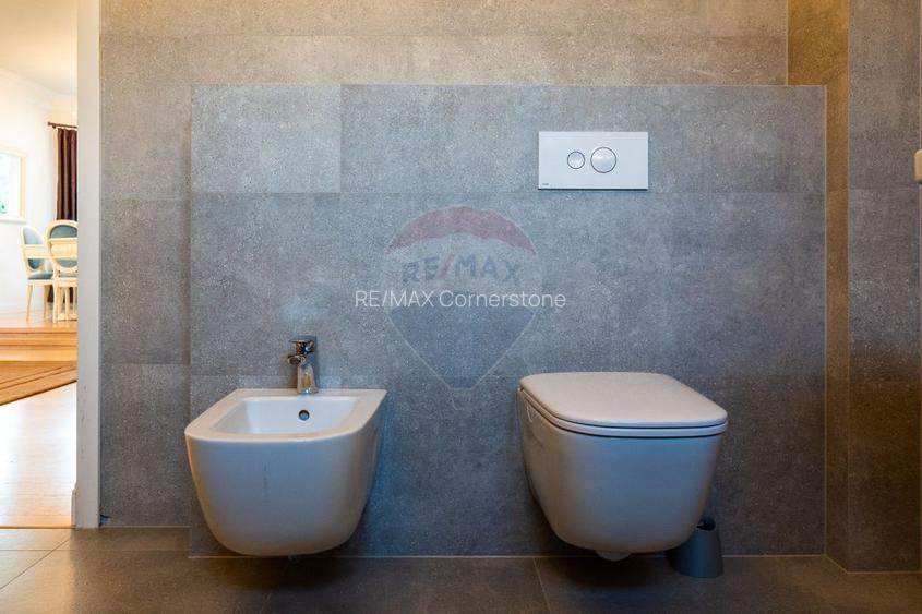 Casă de Lux de vânzare| Trivale- Pitești| 378mp Sdc| Teren 868mp - 24