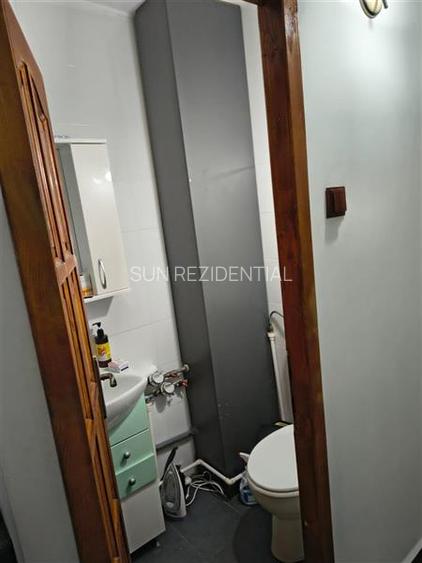 Aparatorii Patriei - metrou- bloc 1985- etaj 1 - 12