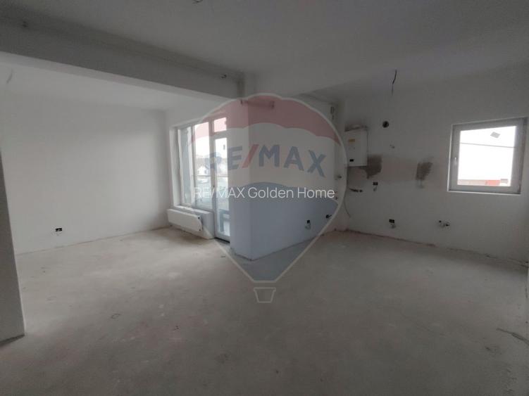 Apartament cu 3 camere ETAJ 2 - 3