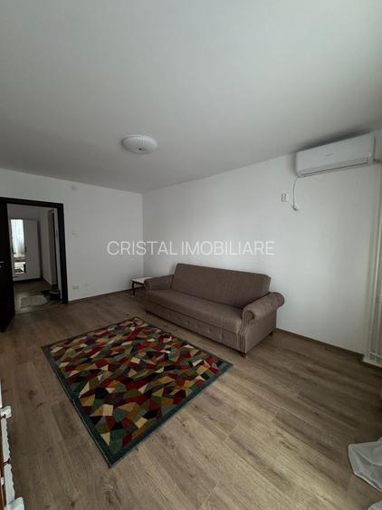 De închiriat apartament 2 camere Piața Sudului - 2