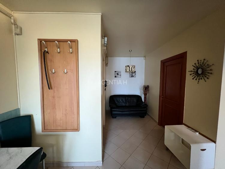 Cismigiu, 2 dormitoare cu hol locuibil, 2 balc, centrala proprie, bloc solid - 16