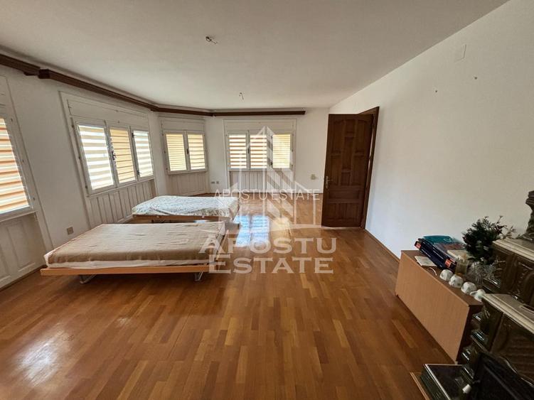 Vila unica, 520 utili, in inima judetului Caras-Severin - 9